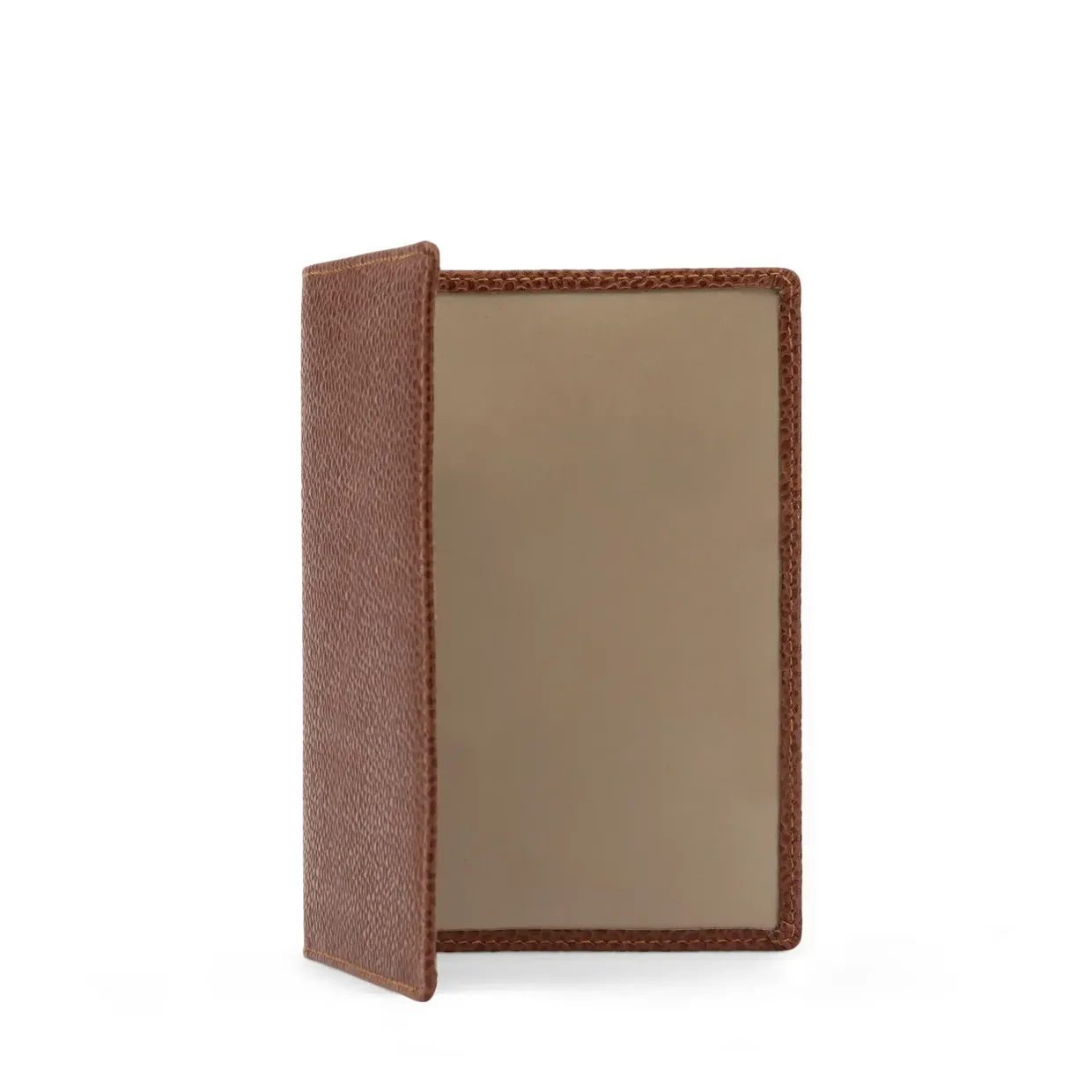 Hatherton Passport holder – Windsor Tan / Dark Beige