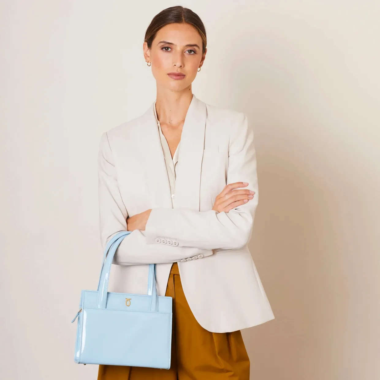 Lisa – Sky blue pale (patent)