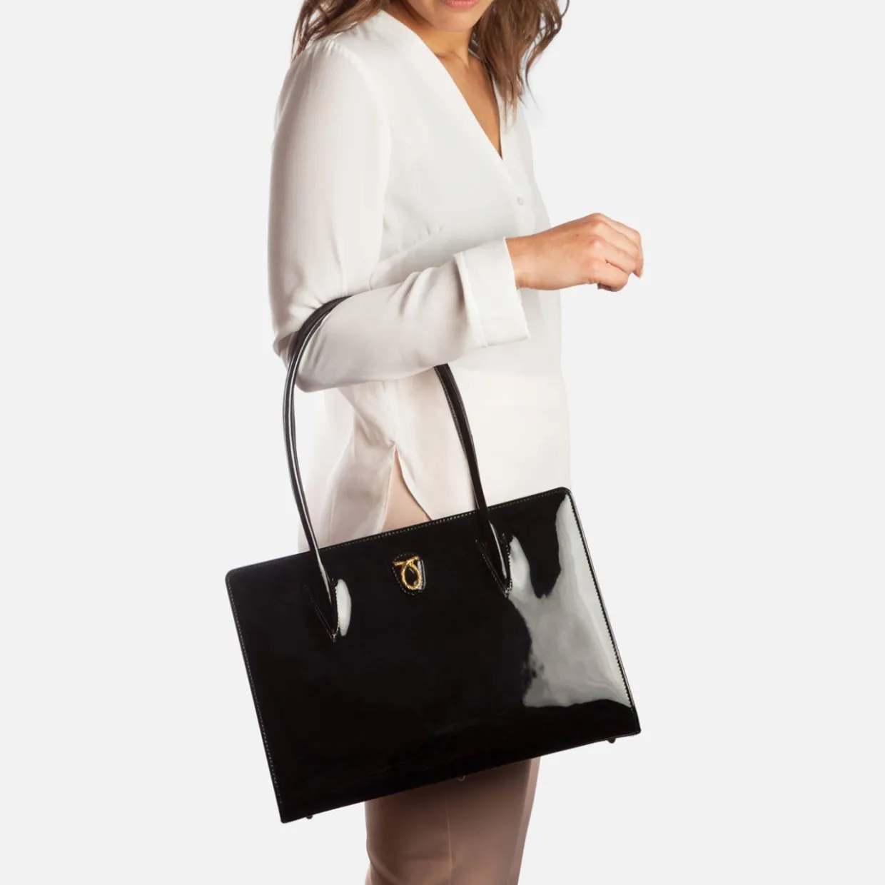 Lydia – Black (Patent)
