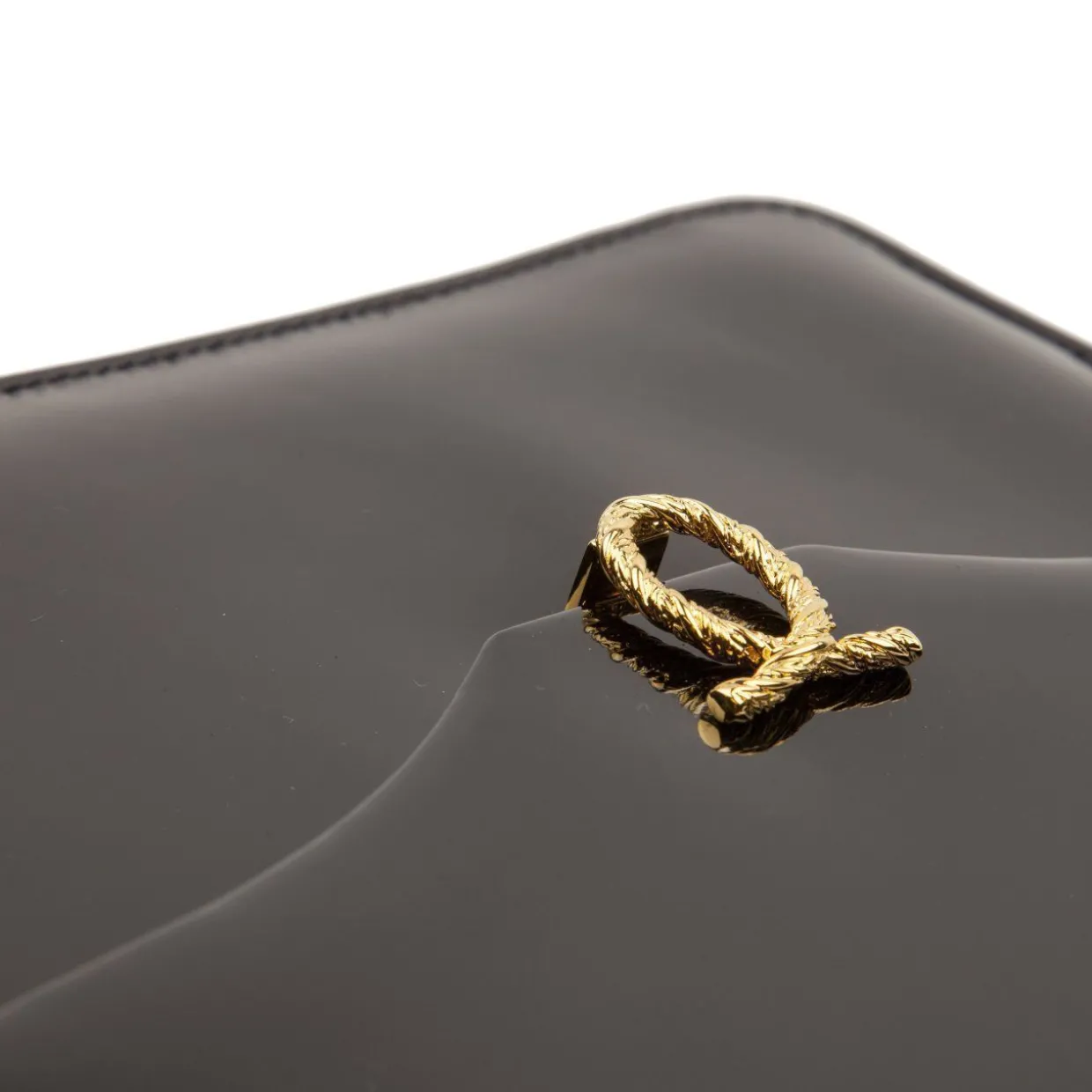 Royale – Black (Patent)