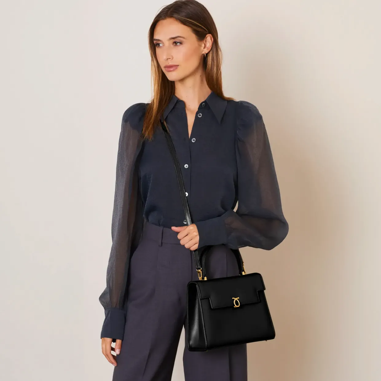 Traviata – Ebony Black